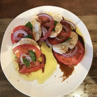 https://citywellbrooklyn.com/wp-content/uploads/2020/07/Photo-for-Caprese-salad-400x400.jpg